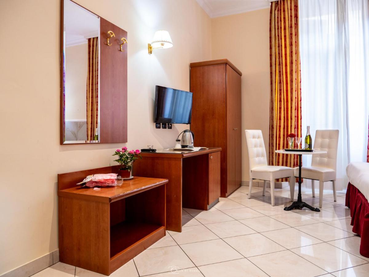 Hotel Suite Caesar Rome Exterior photo