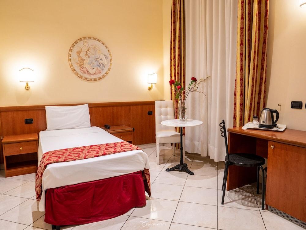 Hotel Suite Caesar Rome Exterior photo