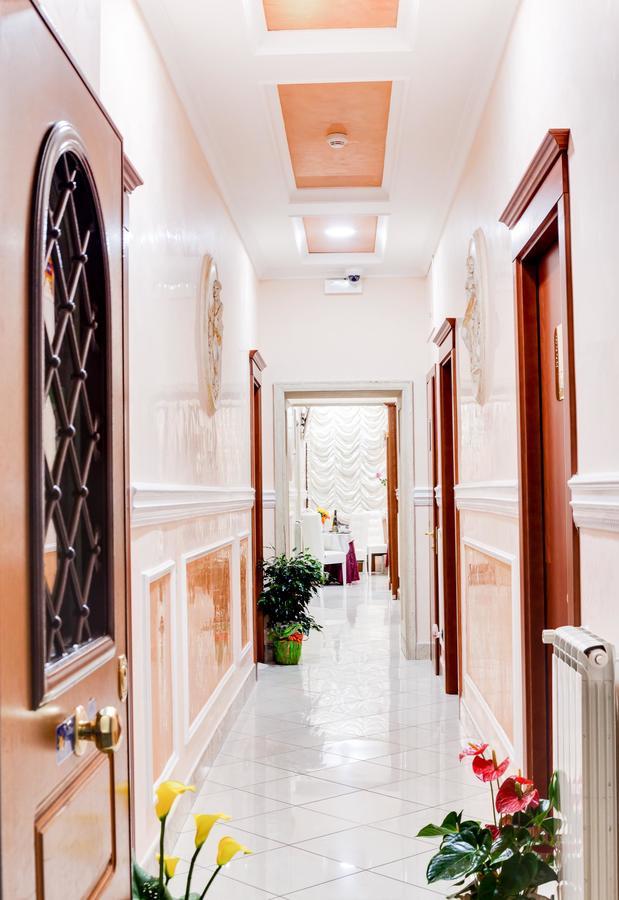 Hotel Suite Caesar Rome Exterior photo